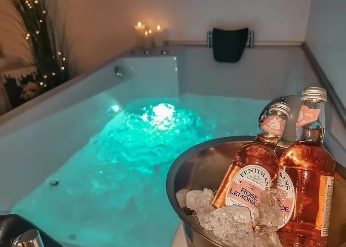 Teddy Bear Jacuzzi Spa Apartment Sarajevo